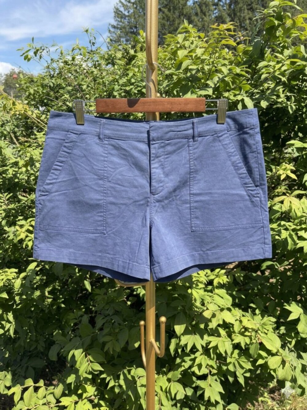 Coastal Grandma Johnnie-O Women's Surplus Cotton Cargo Shorts Navy Blue Size 14